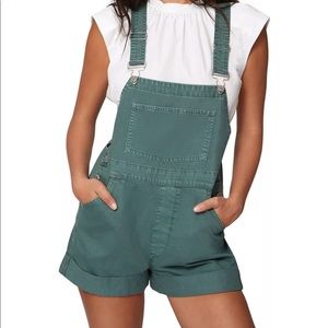 NWT WeWoreWhat basic denim shorts overalls in green XL